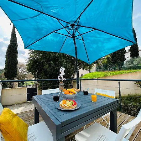 La Dolce-vita-clim-piscine-parking * Nîmes